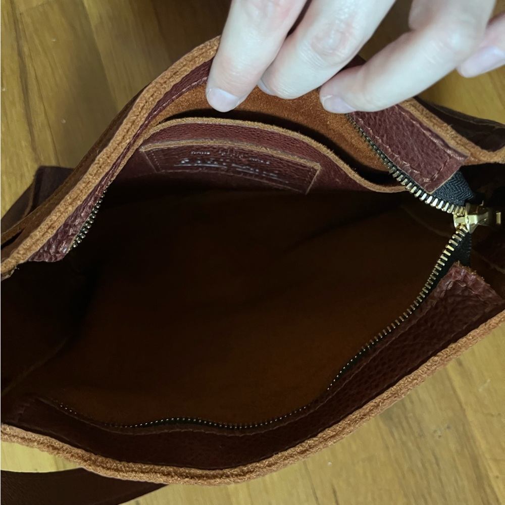 Portland Leather Triangle Bag - Picture 6 of 10